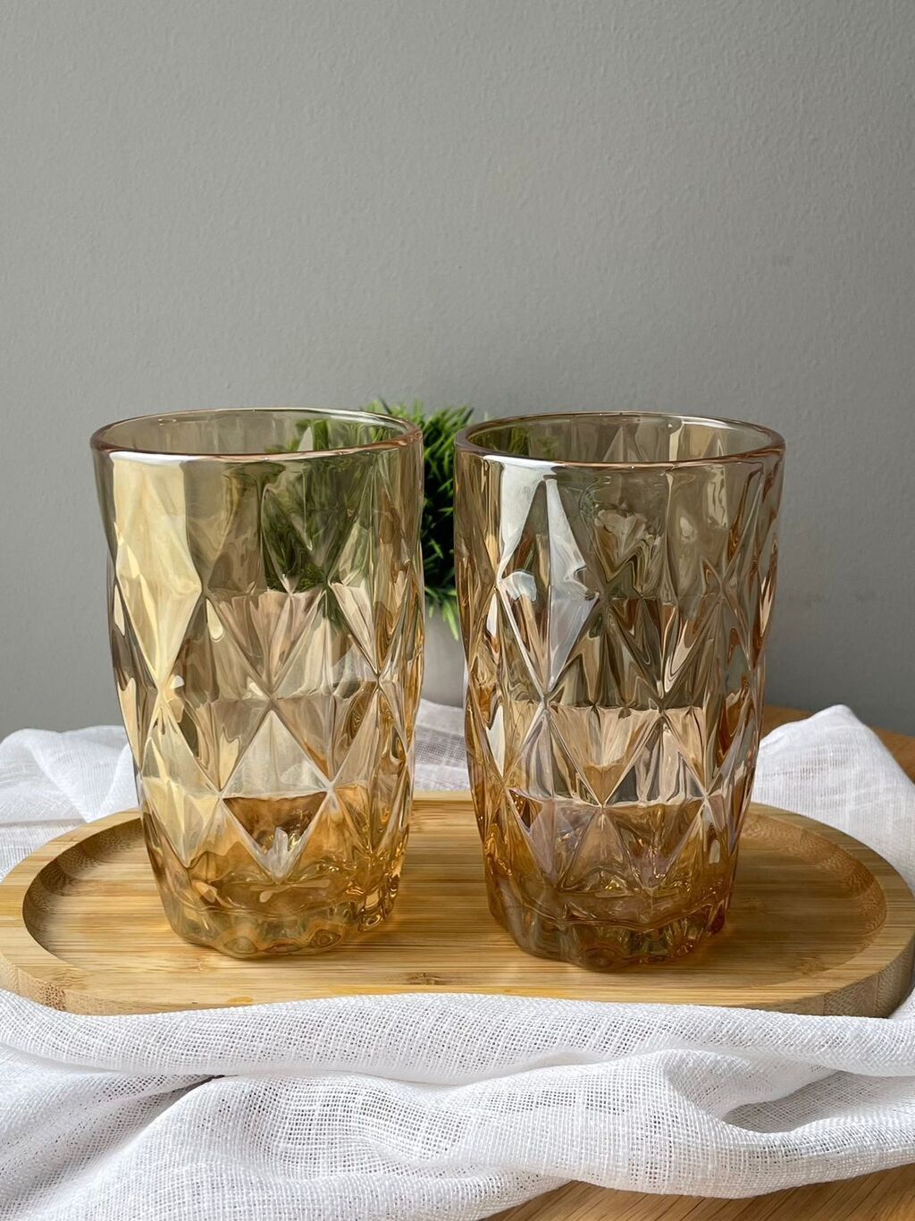 VASO DE VIDRIO LABRADO ROMBO AMBAR X6 UNIDADES 589098