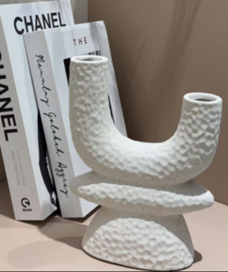 JARRON RUNA DUO DE CERAMICA CREMA TAMAÑO: 17*7.5*22CM
