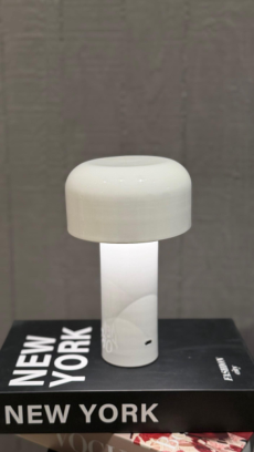 LAMPARA LED "MADRID" 3 TONOS, TACTIL USB RECARGABLE. COLOR: BLANCO TAMAÑO: 22*12CM