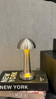 LAMPARA LED "BARCELONA" 3 TONOS, TACTIL USB RECARGABLE. COLOR: PLATA TAMAÑO: 10*21.5 CM